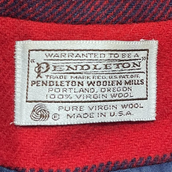 Pendleton Vintage Women's 100% Pure Virgin Wool Red Navy Plaid 2 Button Blazer - Picture 4 of 5